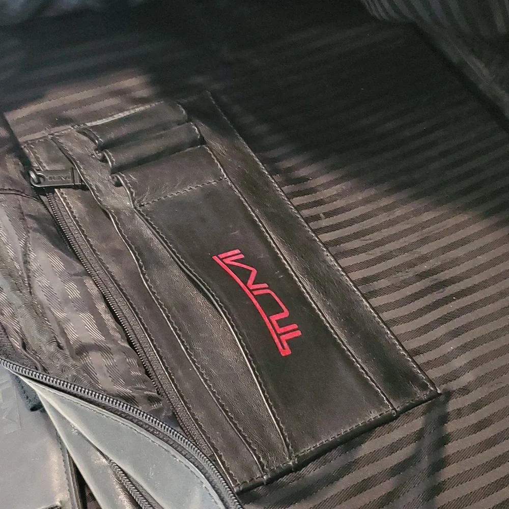Tumi Alpha 3 Deluxe Large Expandable Organizer Laptop Briefcase